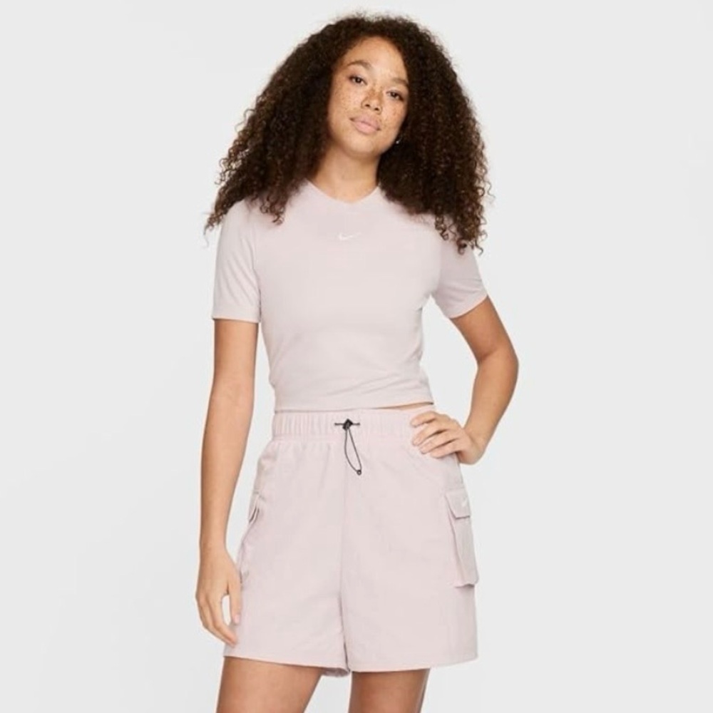 ✨ NIKE ✨ Sportswear Essential Women's Woven High-Rise Nylon Cargo Shorts Size XS